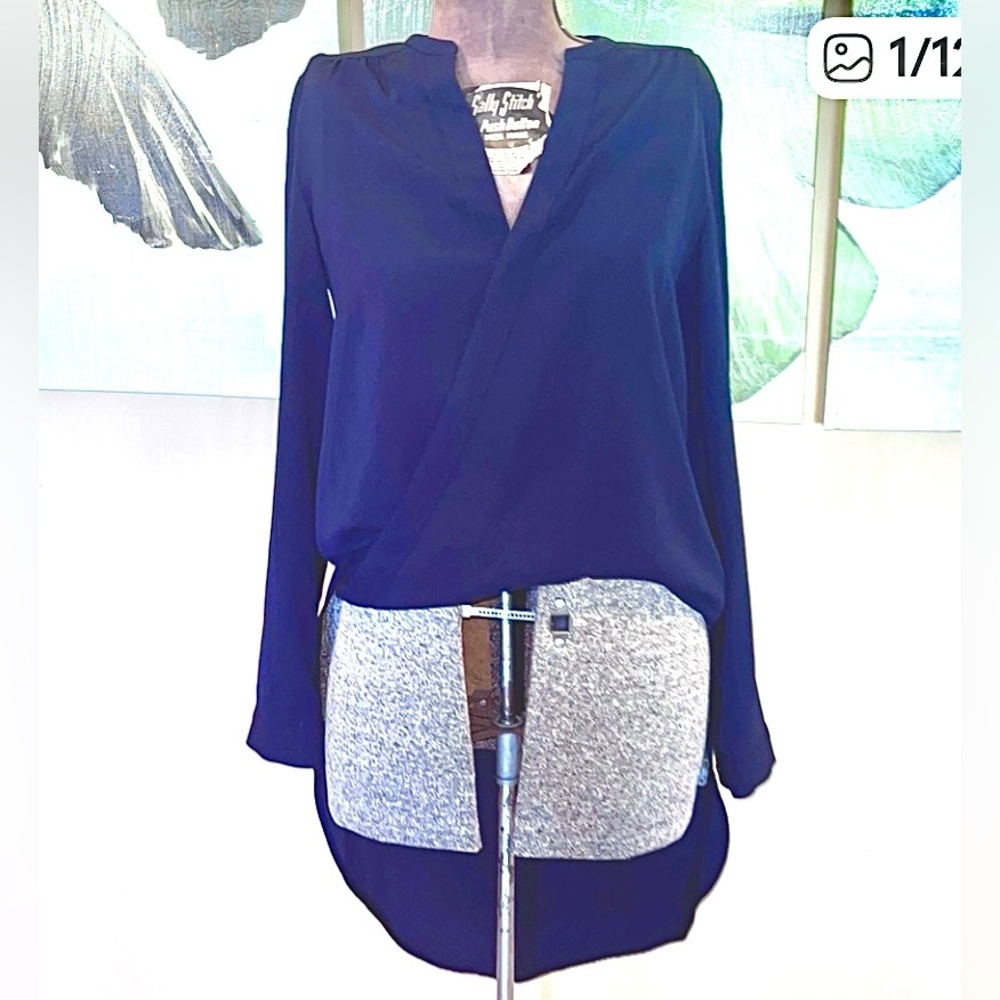 Catherine Malandrino designer Navy Blue v neck High Low blouse Top Sz xs